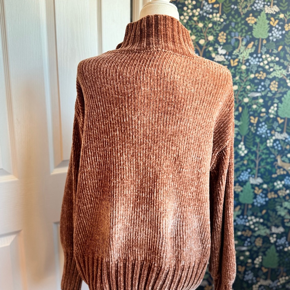 Cynthia Rowley Brown chenille cozy oversized Turtleneck Sweater gold buttons - Picture 3 of 8